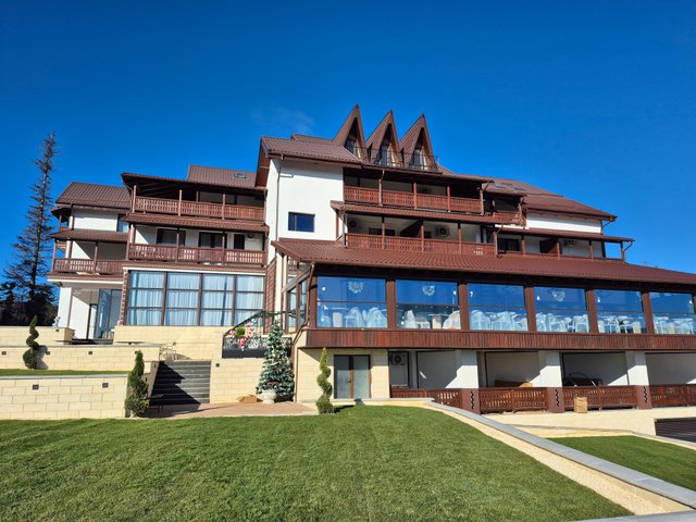 Perla Luxury Resort1