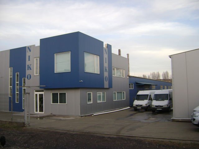 NIKO AUTO COM1