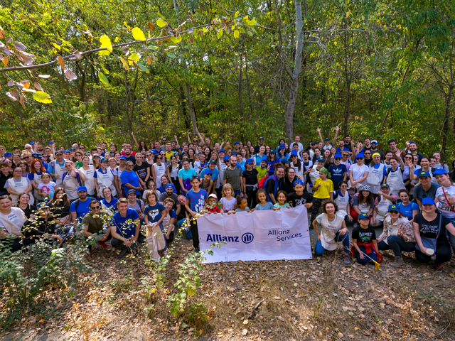 Allianz Services7